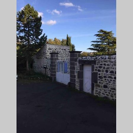 Maisonnette en pierre indépendante de 20 m2 Saint-Cirgues-sur-Couze Exterior foto